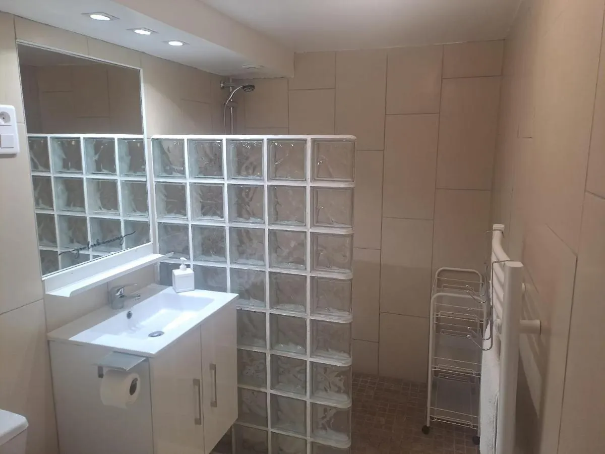 Appartement Bienvenue Chez Nous à Saint-Martin-de-Brômes